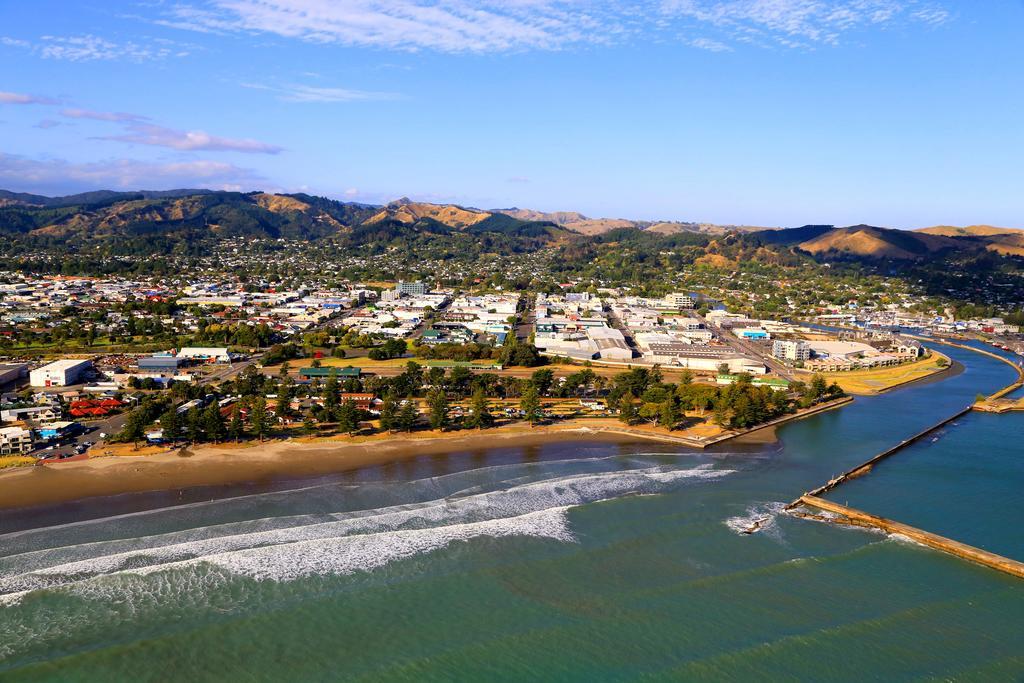 Waikanae Beach Top 10 Holiday Park Гисборн Экстерьер фото