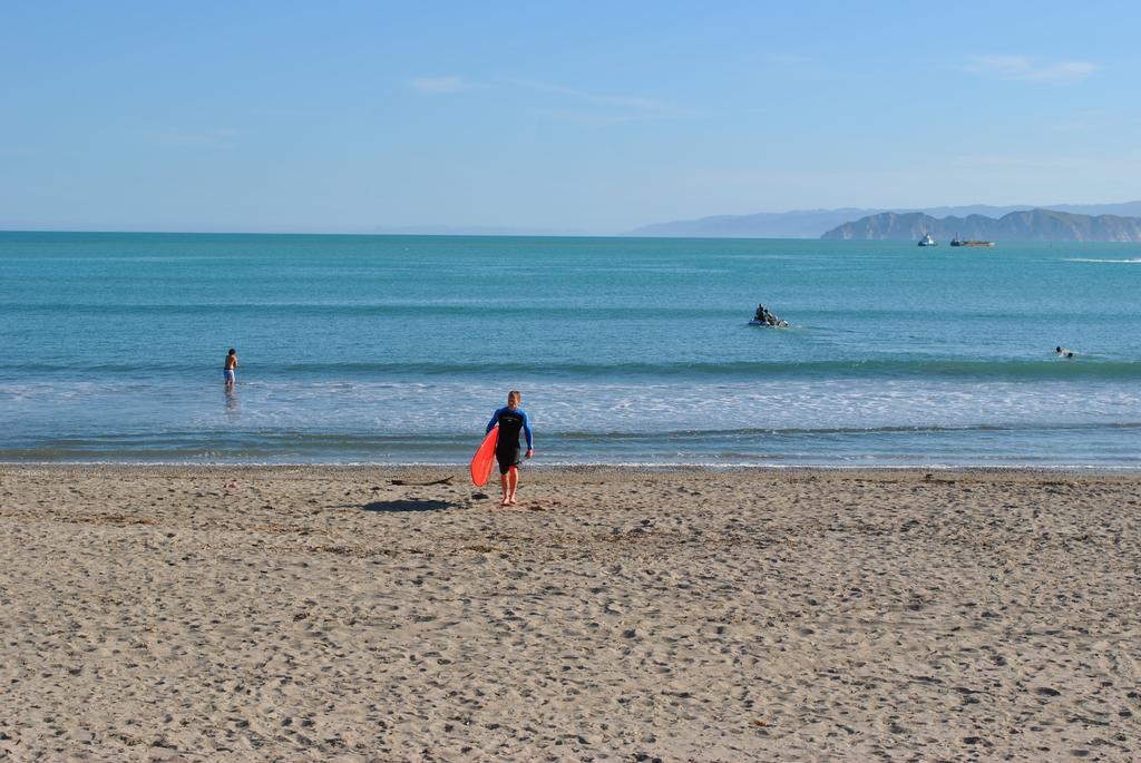 Waikanae Beach Top 10 Holiday Park Гисборн Экстерьер фото