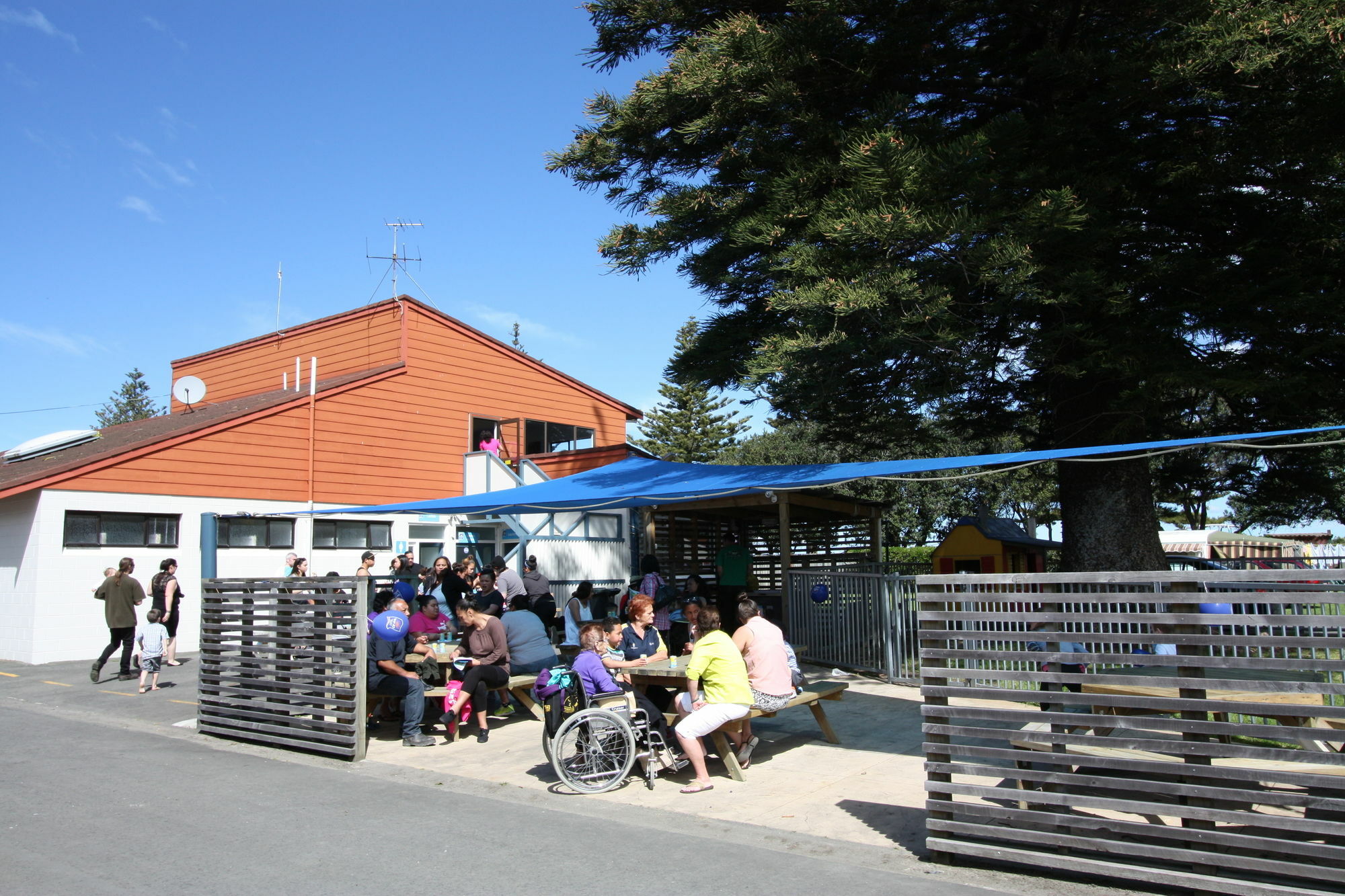 Waikanae Beach Top 10 Holiday Park Гисборн Экстерьер фото