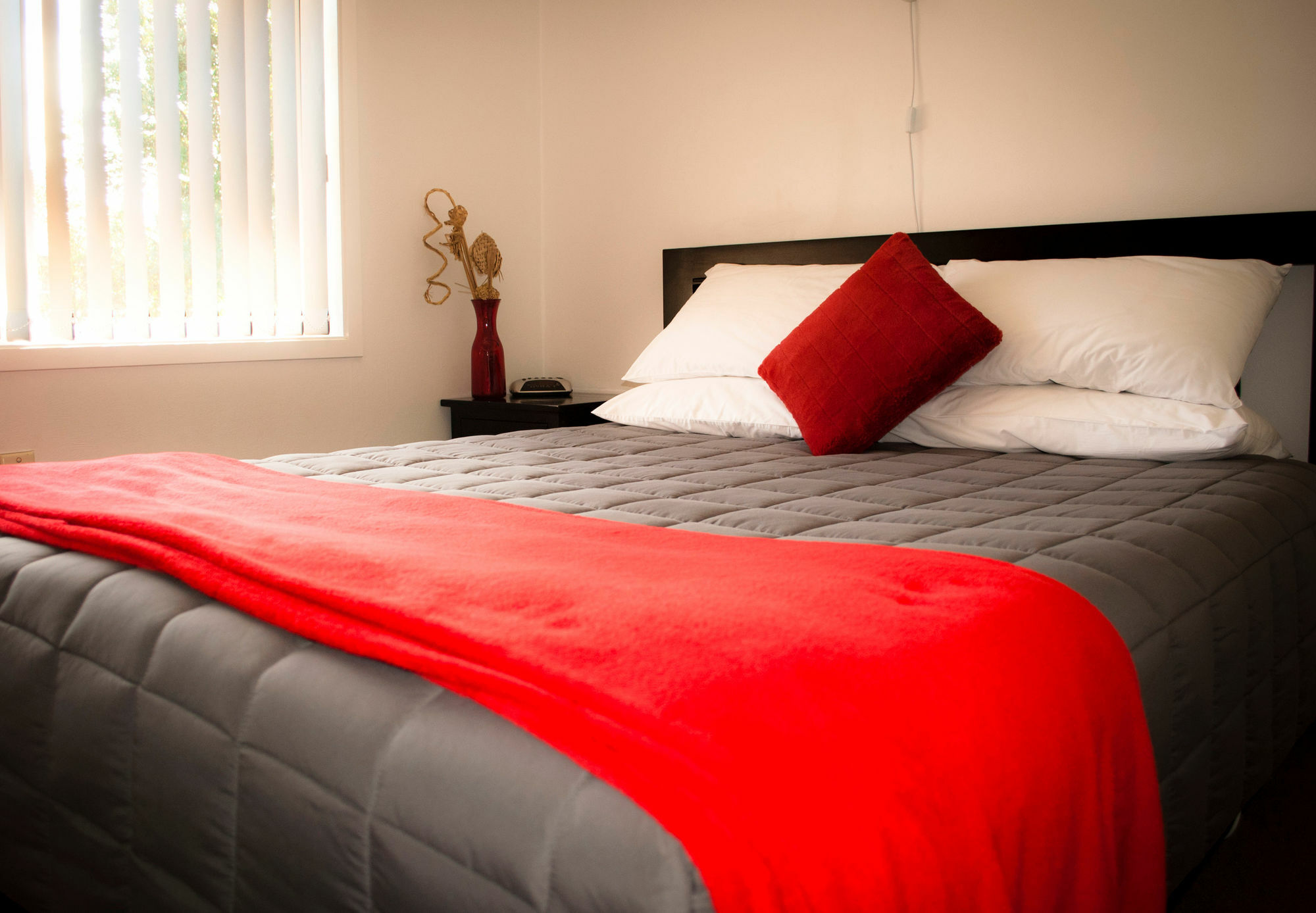 Waikanae Beach Top 10 Holiday Park Гисборн Экстерьер фото