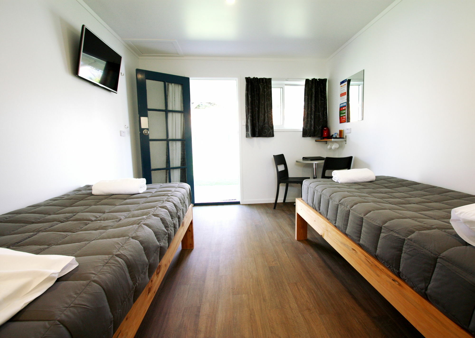 Waikanae Beach Top 10 Holiday Park Гисборн Экстерьер фото